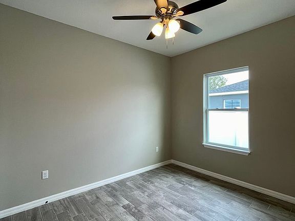 3rd image of 506 Partridge Dr