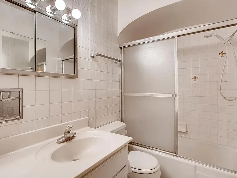 3130 Benton St — Photo 1
