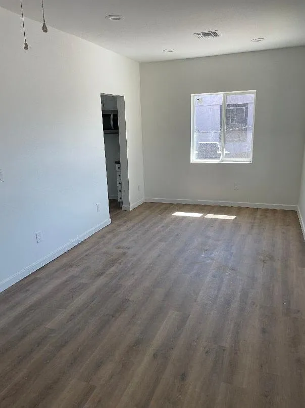 2 bed, 720 sqft, $1,750 — Photo 4