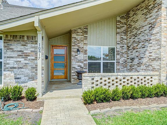 2nd image of 10517 Ravenscroft Dr