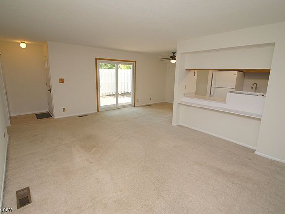 5th image of 8003 Carriage Cir APT D