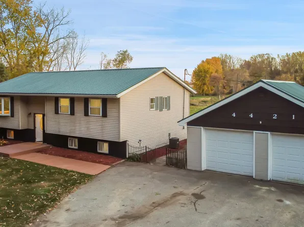 4421 Thornton Hwy, Charlotte, MI 48813