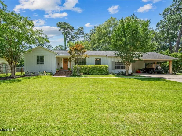 604 Pineview Dr, Hattiesburg, MS 39401