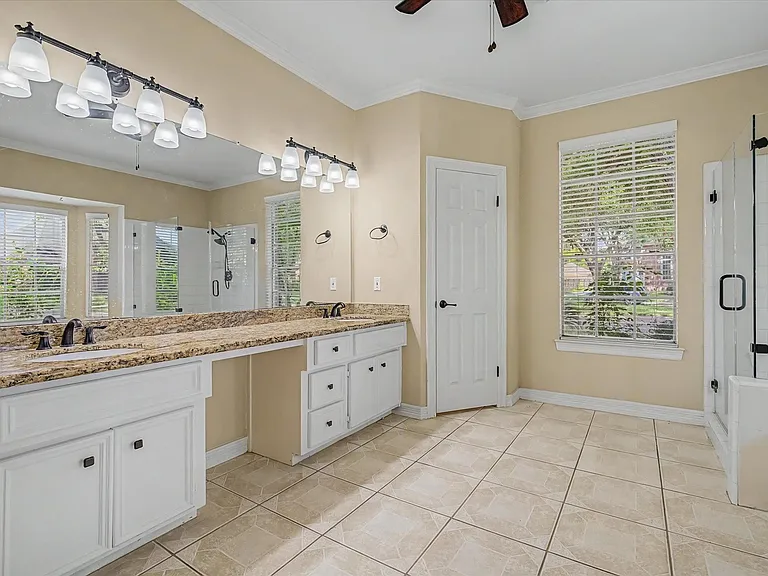 4303 Hillswick Ct — Photo 23