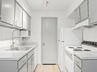 Eagle Point, Tulsa, OK 74136