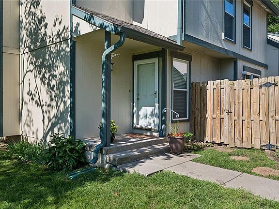 2nd image of 5757 N Anita Ave