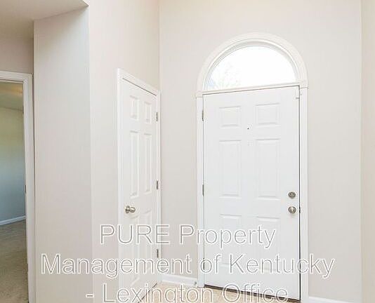 4th image of 1076 Stonecrop Dr