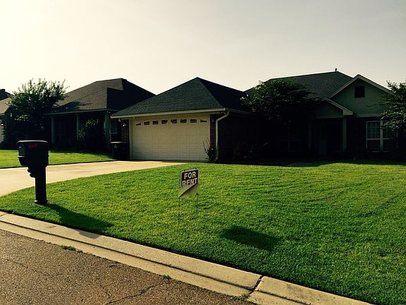 2nd image of 1109 Rita Ln