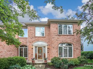 148 Hawkins Circle, wheaton, IL 60189