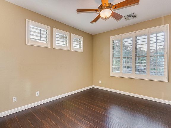 5th image of 4489 E Marshall Ave