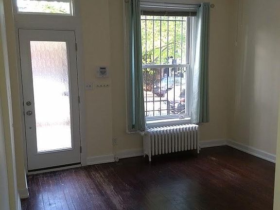 front room facing front door