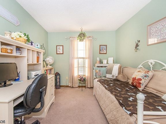 5th image of 78 Heritage Ln #318
