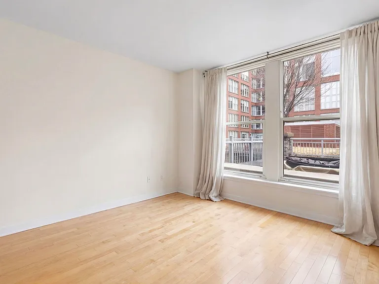 1125 Maxwell Ln #471 — Photo 7