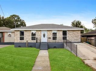 5220 Meadowdale St, Metairie, LA 70006