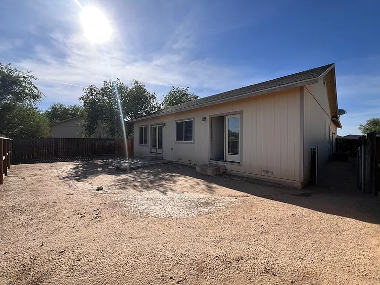 1258 Eider Cir — Photo 31