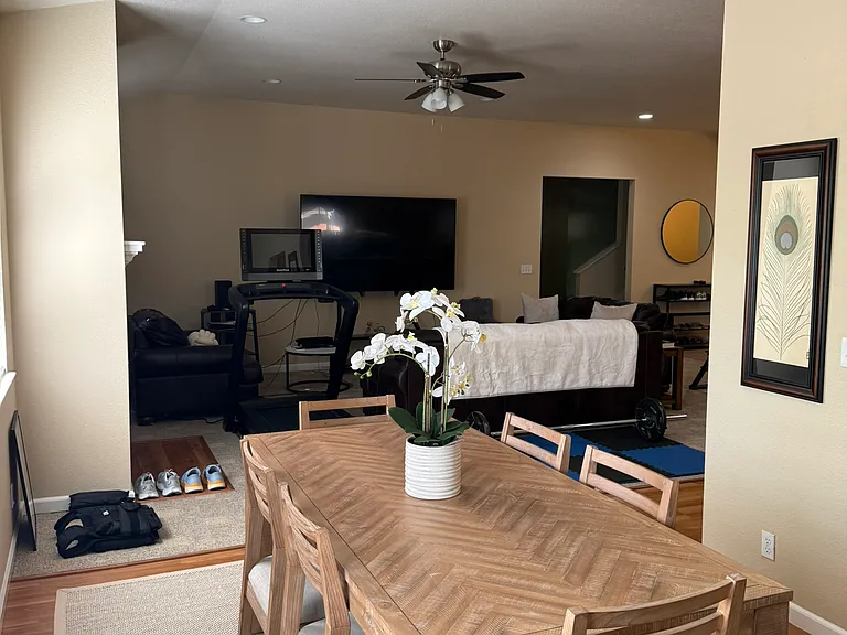 767 Carole Ct — Photo 38