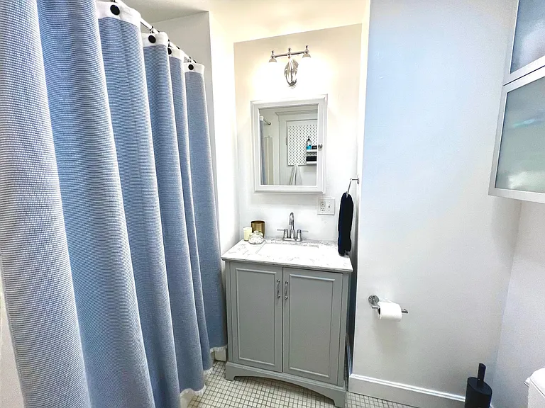 114 Trenton St #2 — Photo 10