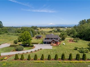 2597 Island View Ln, Lummi Island, WA 98262