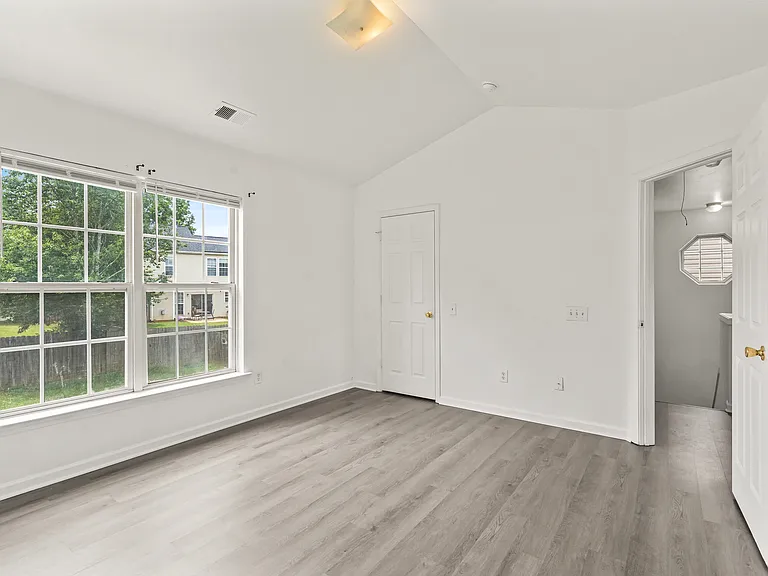 2724 Mulberry Pond Dr — Photo 19
