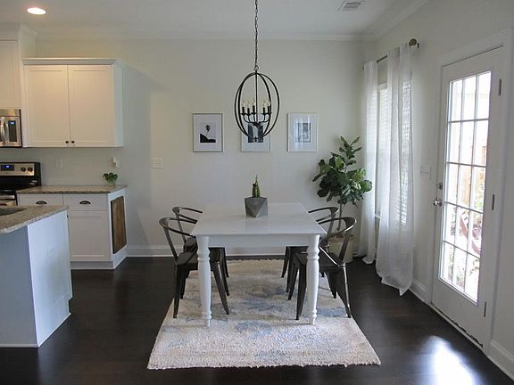 5th image of 517 Brantley Cove Cir
