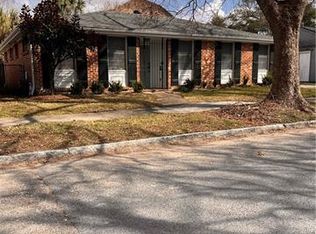 8117 Apricot St, New Orleans, LA 70118
