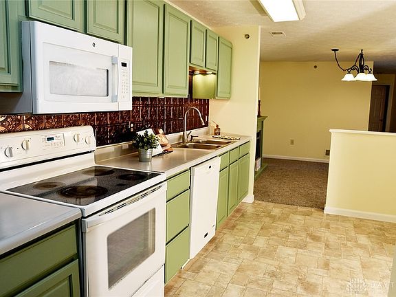3rd image of 2630 Netherland Dr APT 207