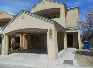 601 Benicia Ln SW, Albuquerque, NM 87102