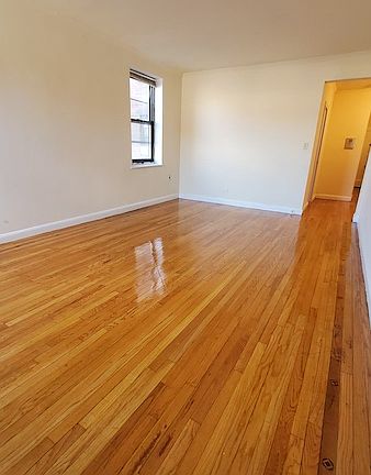 2nd image of 98-76 Queens Blvd #3Z