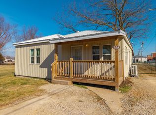 104 N Frances Street, Seymour, MO 65746