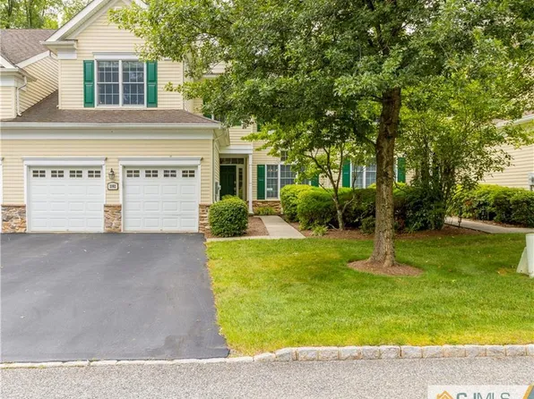 2102 Farley Rd, Whitehouse Station, NJ 08889