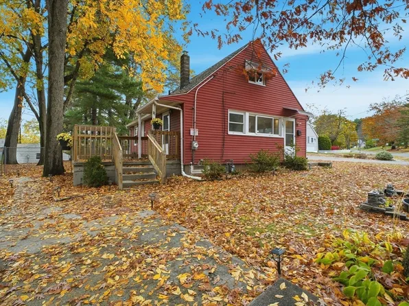 392 Gifford St, Springfield, MA 01118