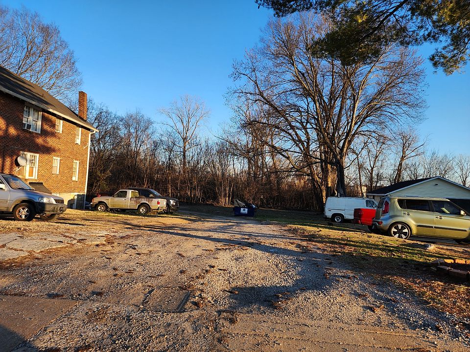 2nd image of 109 Rayon Dr