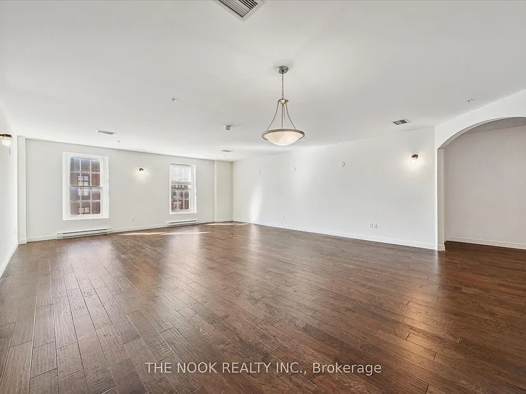 38 Walton St #308 — Photo 6