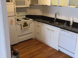 806 Centre St #3F, Jamaica Plain, MA 02130