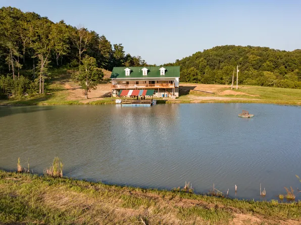 1522 Johnson Fork Rd, Campton, KY 41301