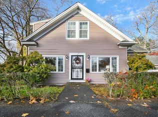 42 Woodland Rd, Auburn, MA 01501