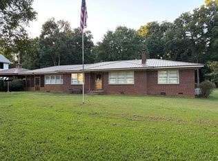 1104 Double Bridges Rd, Elberton, GA 30635