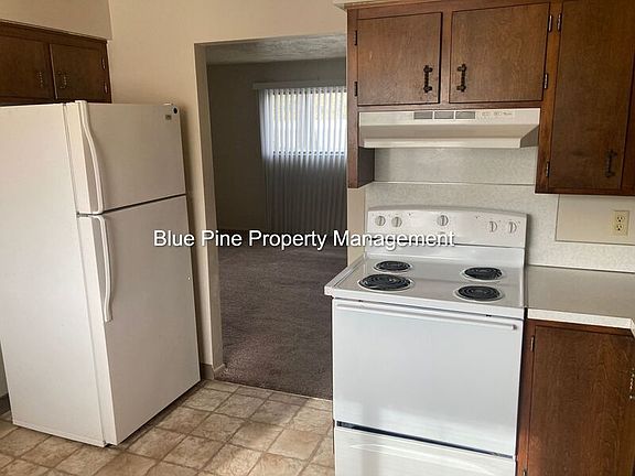 3rd image of 1487 Mountain View Ln Unit 4