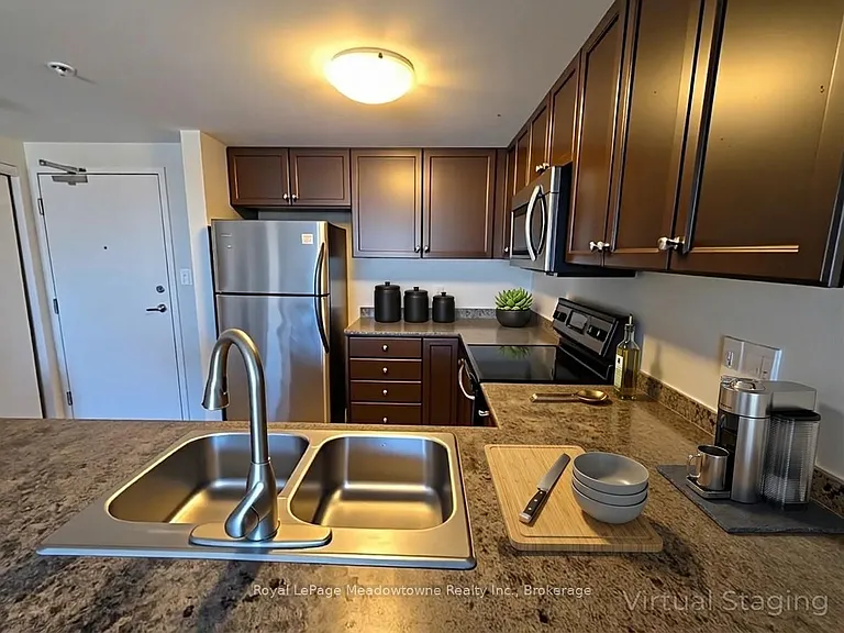 43 Goodwin Dr #307 — Photo 10