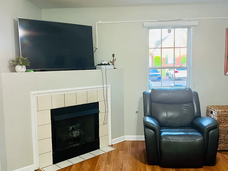 7309 Madelyn Cv — Photo 19