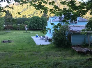 9060 Azalea Glen Rd, Glendale, OR 97442