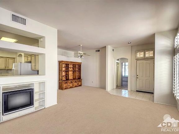 4th image of 78957 Chardonnay Way