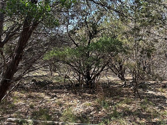 5th image of 121 Agarita Dr