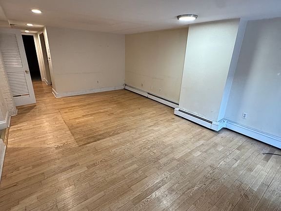 4th image of 14 Yarmouth St #1A