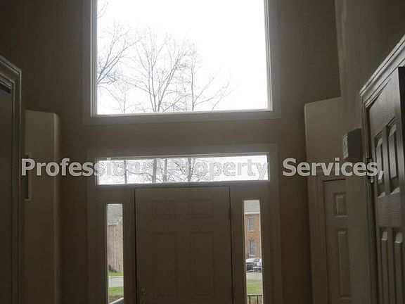 2nd image of 20524 Woodbridge Dr
