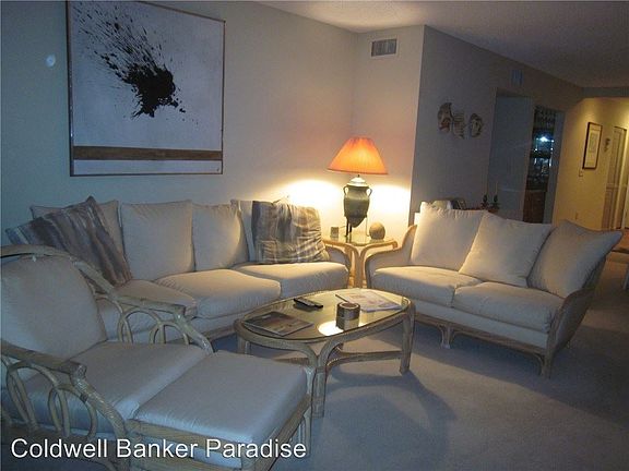 2nd image of 3939 Ocean Dr APT B201