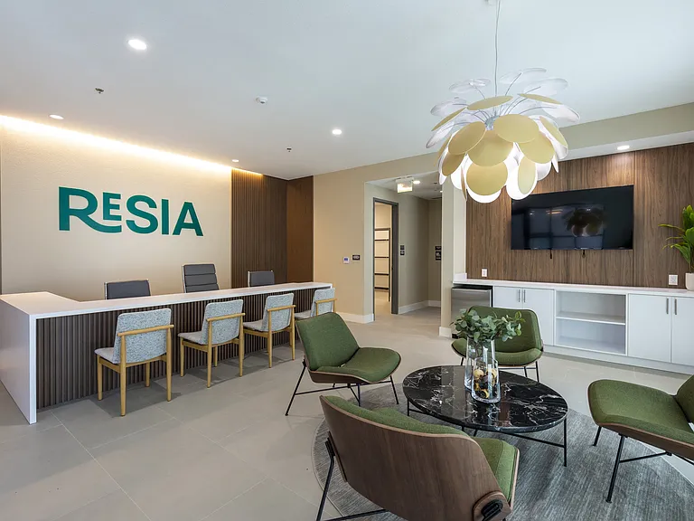 Resia Ten Oaks — Photo 19