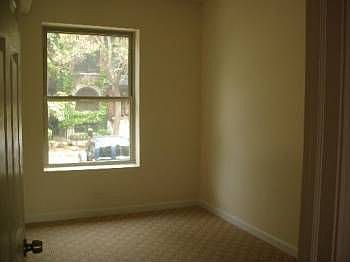 5th image of 1455 W Thome Ave #1