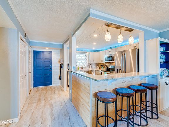 4th image of 915 Ocean Shore Blvd #4010