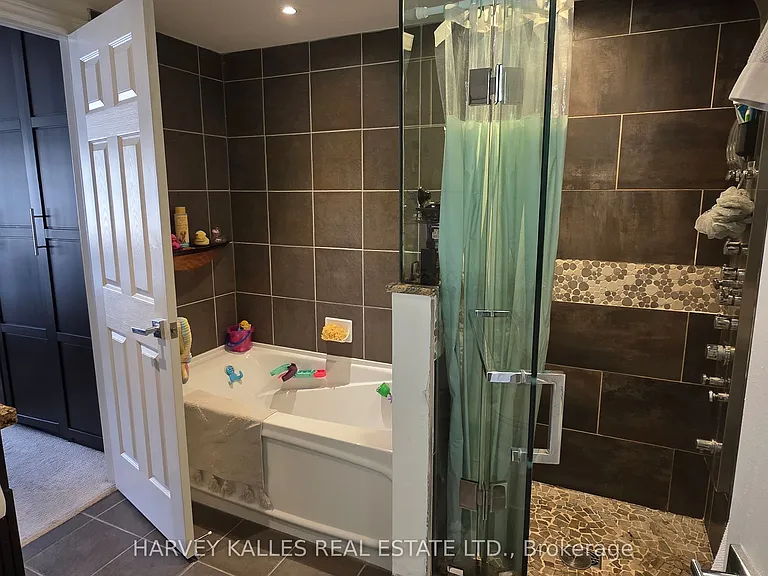 208 Niagara St #68 — Photo 8